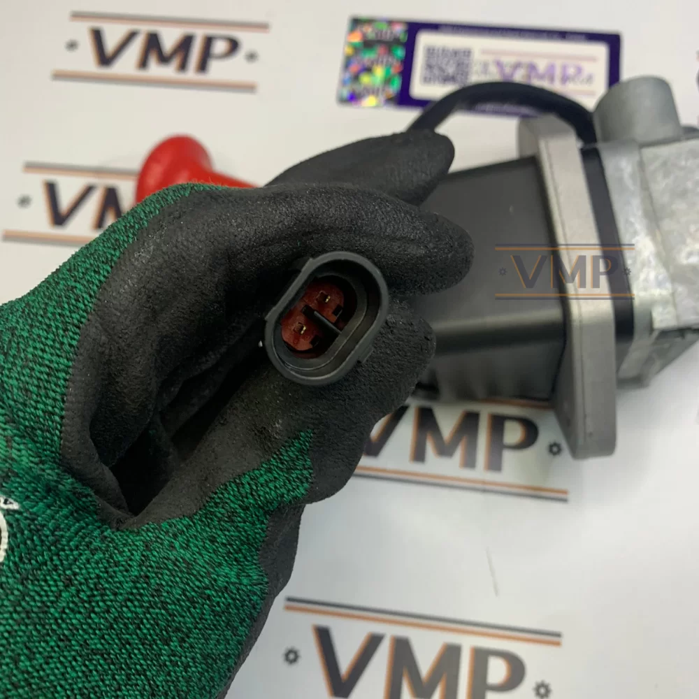11059829-43228 - VOE 11059829 - Park Brake Valve OEM | VMP Spares