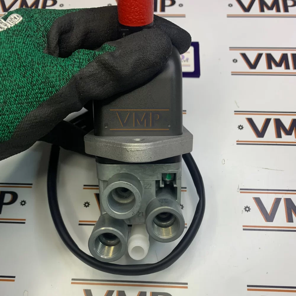 11059829-43228 - VOE 11059829 - Park Brake Valve OEM | VMP Spares