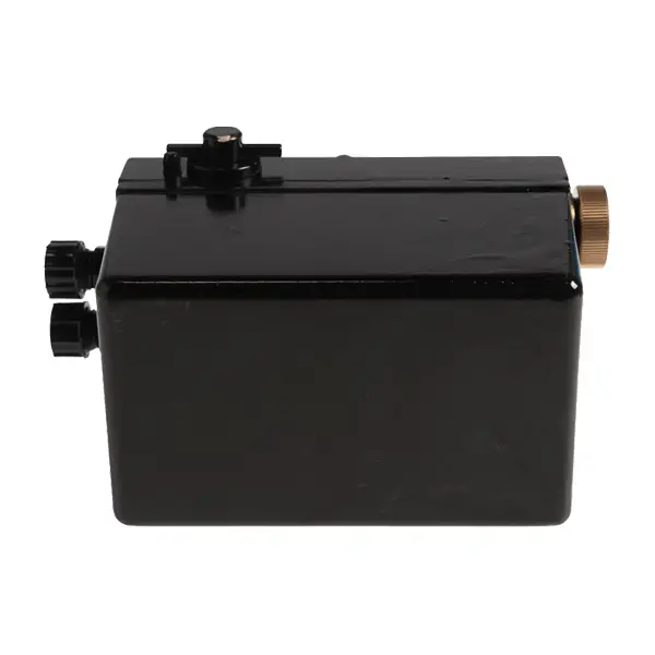VMPG-108257 - VOE 11114424 - Hand pump | VMP Spares